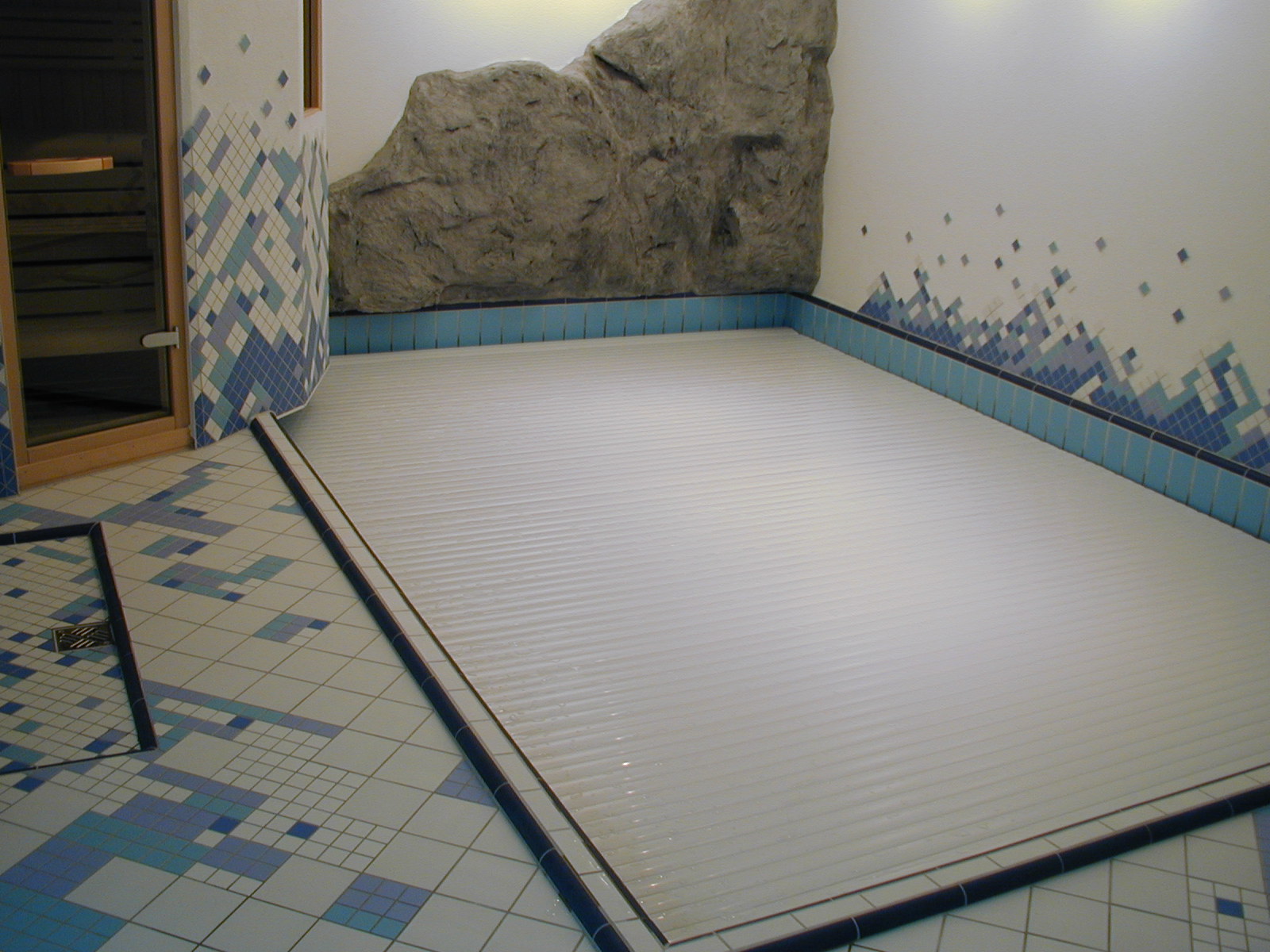 indoor in ground rigid slatted automatic pool cover covertech grando 6